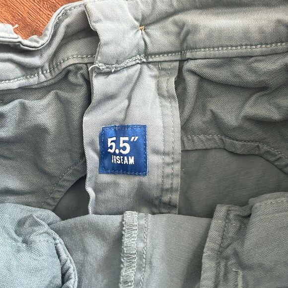 Chubbies blue shorts 5.5” inseam - Picture 4 of 4